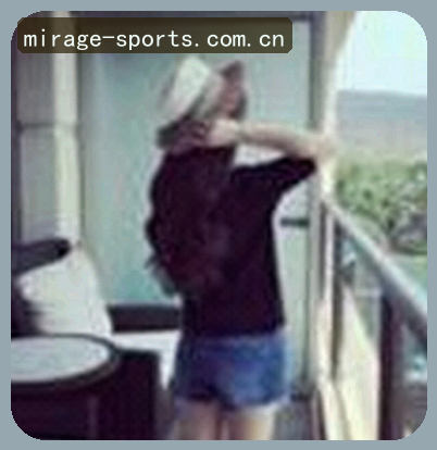 李女士